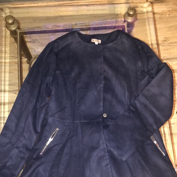 Hooded Navy Blue Coat ❄️ - Picture 2 of 3